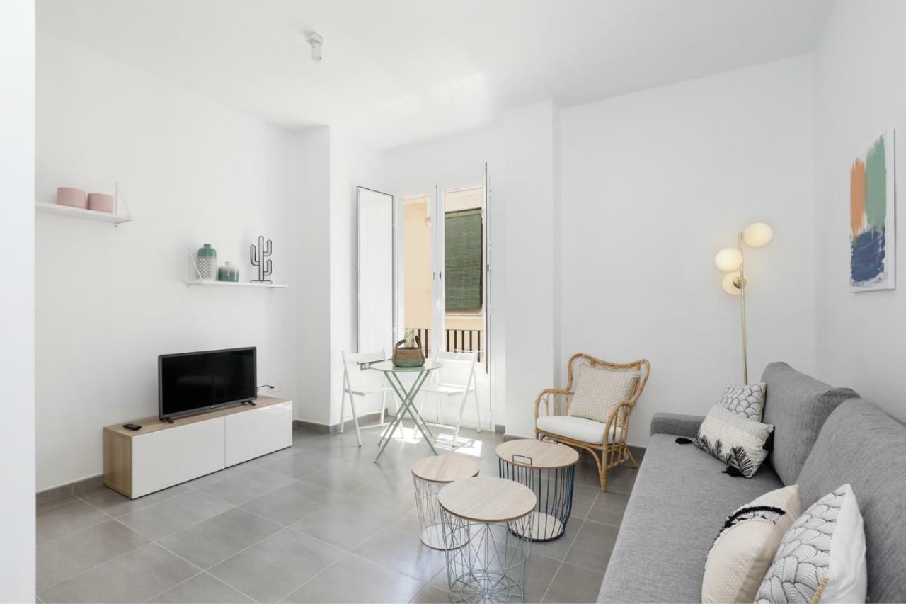 Hi Room - Smart Apartments - He 1 Granada Kültér fotó