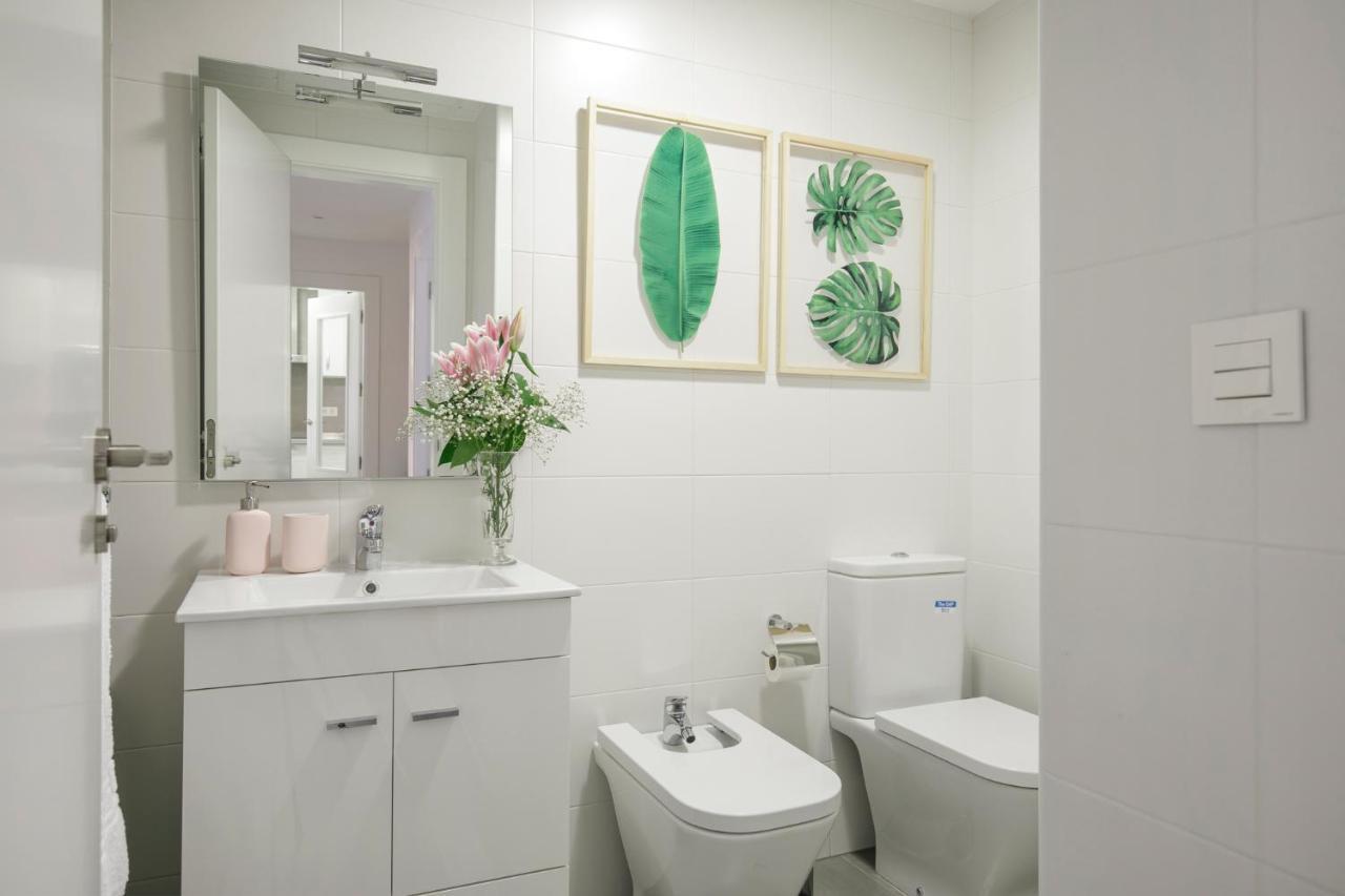 Hi Room - Smart Apartments - He 1 Granada Kültér fotó