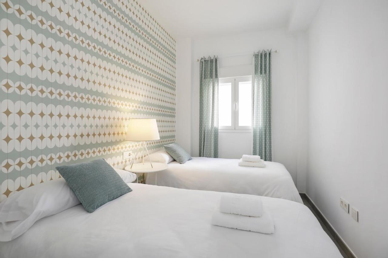 Hi Room - Smart Apartments - He 1 Granada Kültér fotó